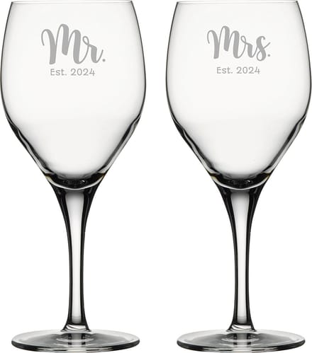 Gegraveerde set rode wijnglazen 42,5cl Mr. Est. 2024 - Mrs. Est. 2024