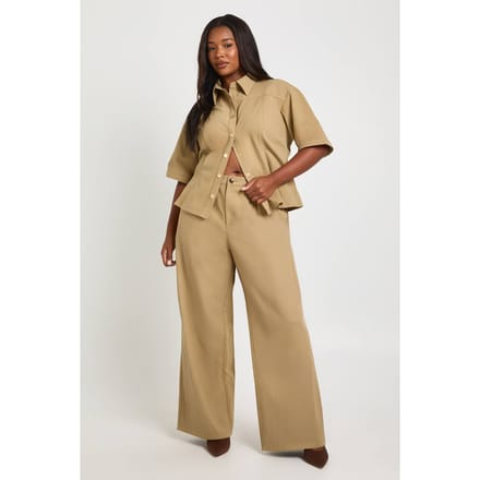 boohoo Dames Plus Twill Plooifront Wijde Pijpen Broek | Steen | Maat: 48
