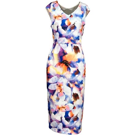 Vrouwenjurk V10042 - Casting