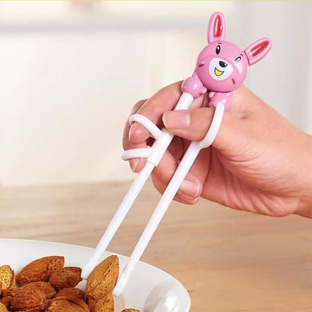 Kids Training Helper Cartoon Draagbare Kinderen Servies Leer Training Eetstokjes Plastic Baby Verlichting Eetstokjes
