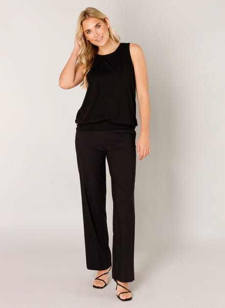 BASE LEVEL Yasmin Top - Black - maat 40