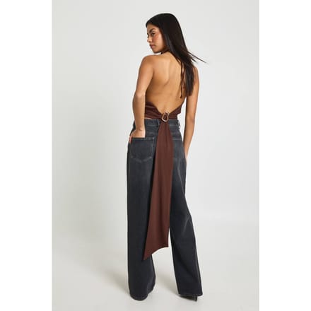 boohoo Dames Sculpting Matte Slinky Top met Getailleerde Taille en Halternek | Chocoladebruin | Maat: 44