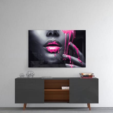 Roze geschilderde vrouw glas schilderij