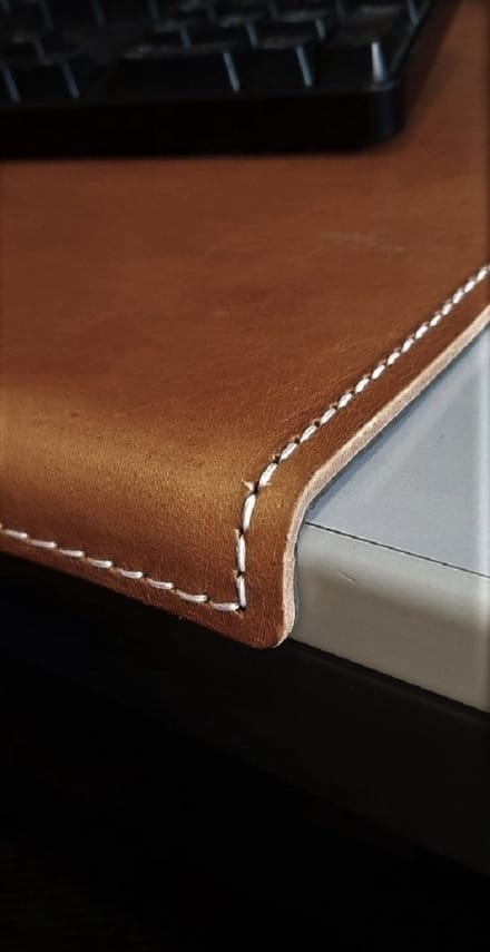 Leren Bureaulegger Halfrond  90 x 50 cm met randbescherming in Cognac