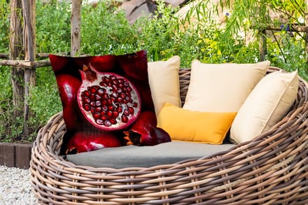 Sierkussen Buiten - Granaatappel - Rood - Fruit - 60x60 cm - Weerbestendig