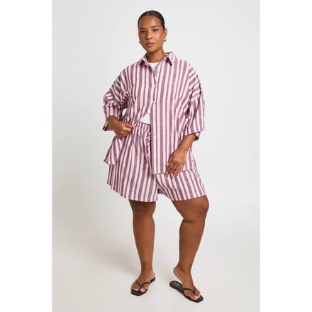 boohoo Dames Plus Geweven Gestreepte Wijd Uitlopende Shorts | Roze | Maat: 44
