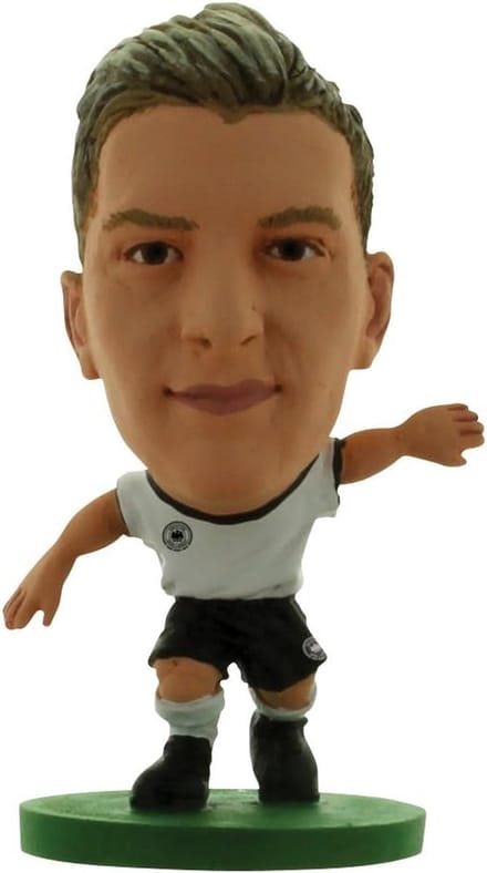 Voetbal Figuur - Speler Standbeeld - Verzamelen Spelen - Gedetailleerde Thuisshirt - 1 Figuur - Wit