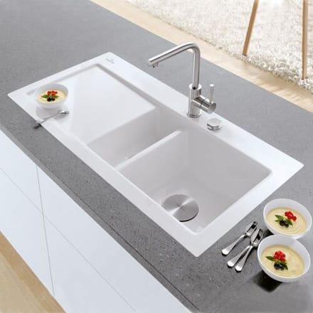 Villeroy & Boch Subway 60 flat sink basin right, drain set with excenter operation 67122FR1