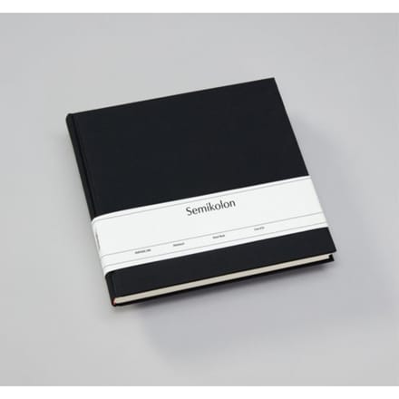Semikolon gastenboek, formaat 25 x 23 cm., kleur zwart