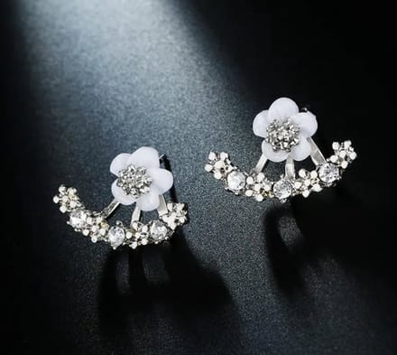 Daisy oorbellen | zilver gekleurd