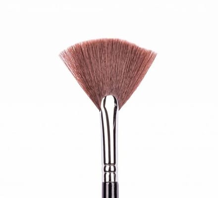 Creative Cosmetics | Waaierkwast Zwart | Vegan