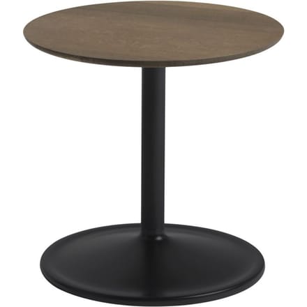 Muuto Soft Side Tafel laag - massief eiken gerookt/zwart - Ø41