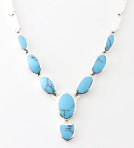Hoogglans zilveren collier met blauwe turkoois