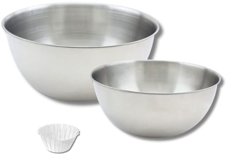 Set bestaande uit een set van 30 muffinvormpjes, 1 spatel Zenker en 2 mengkommen Fackelmann