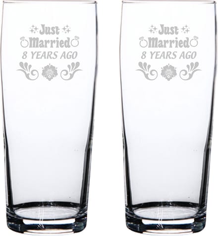 Gegraveerde set bierfluitjes 19cl Just Married 8 years ago