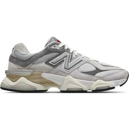 New Balance 9060 Sneakers Heren - Grijs - Maat 42 - Suède