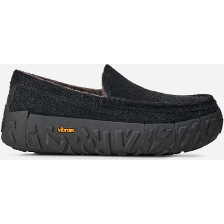 UGG® Ascot Vibram Wrap Tech in Black, Maat 43, Suede