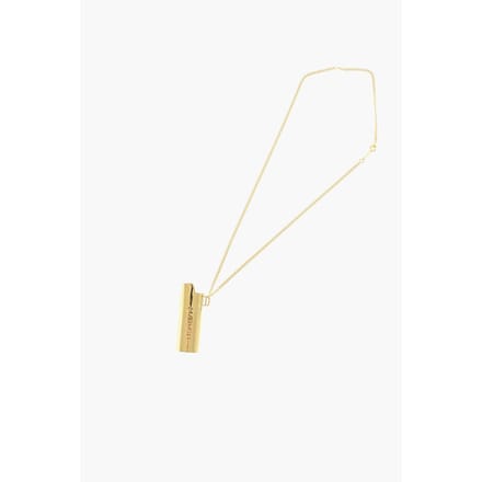 Gouden metalen ketting met aanstekerhouder in goud