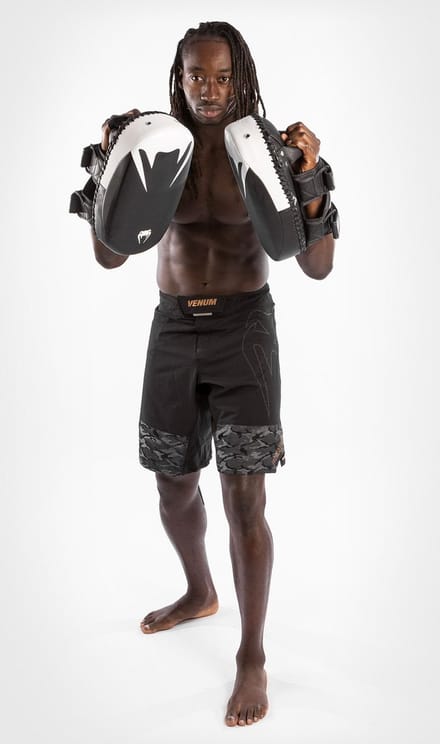 VENUM LIGHT KICK PADS (PAIR) - BLACK/WHITE