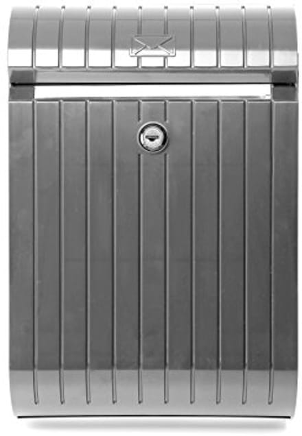 Moderne grijze mailbox voor buiten