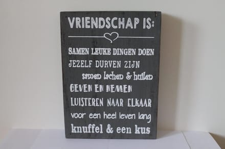tekstbord antraciet: Vriendschap is