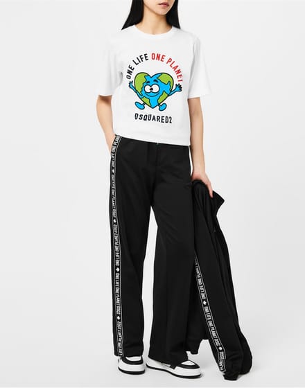 Buddy Earth logo T-shirt