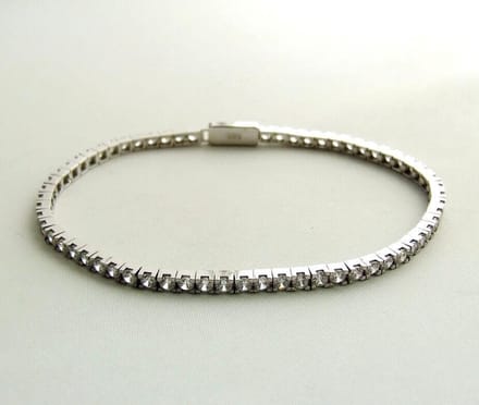 Wit gouden tennisarmband met zirkonia