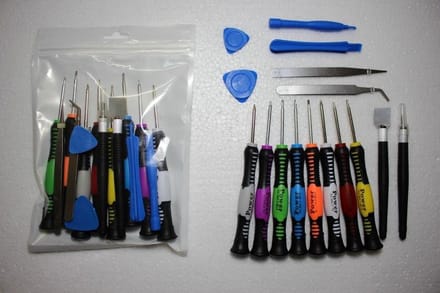 16 IN 1 REPARATIESETJE