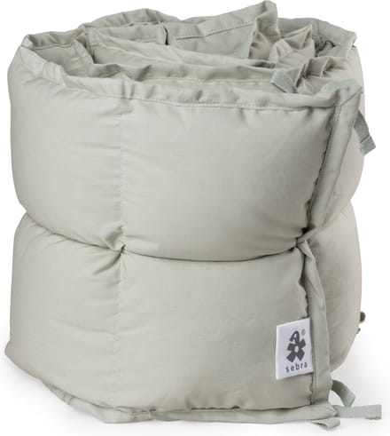 Sebra Bedbumper Kapok Half 180 cm Mist Green (uitsluitend voor sebra baby -en junior bedje)