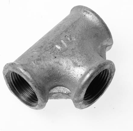 Nefit Ind Nr130 T stuk 90° met 3 x binnendraad 3/4 gegalvaniseerd