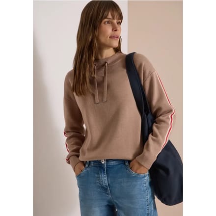 Trui met col en college-details