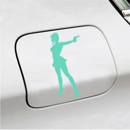 Bumpersticker - Vrouw Met Geweer - 8 X 16 - Mint