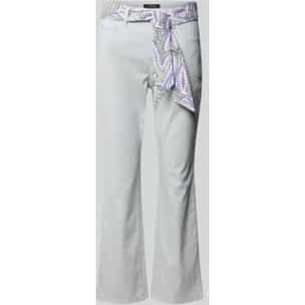 broek met strikceintuur