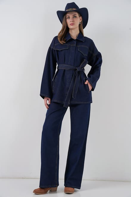 Denimset met zakdetailjasje en rechte broek