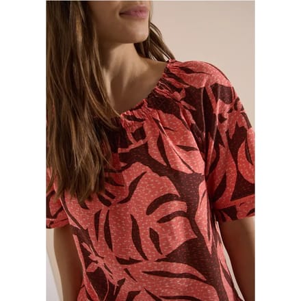 Carmen blouse met korte mouwen en bladprint