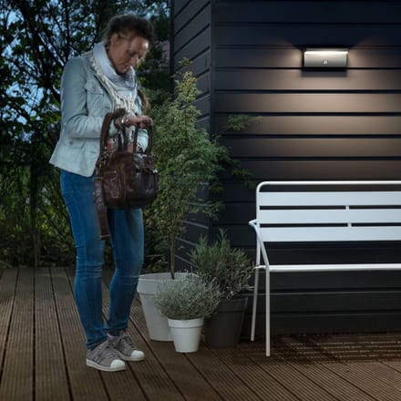 Philips LED buiten wandlamp Bustan 2-pack Sensor 2.700K