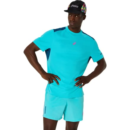 T-shirt Asics Top