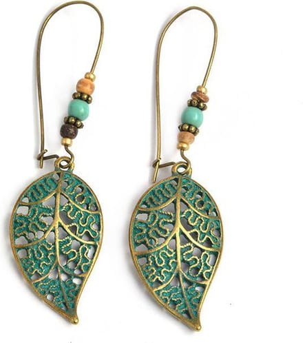 Oorbellen oorhangers met groen en goud blad blaadje