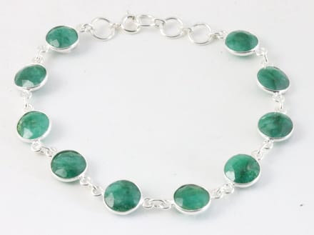 Zilveren armband met smaragd