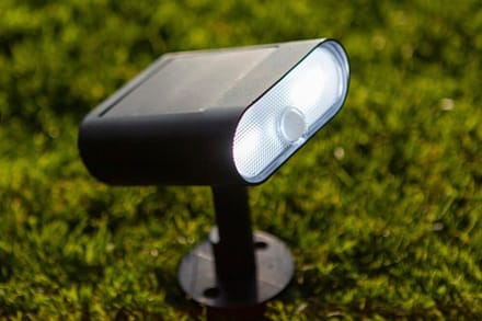 LUTEC Connect GINBO - Smart Solar LED prikspot met PIR bewegingssensor - Verschillende lichtkleuren - Zwart