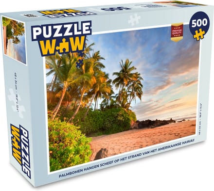Puzzel Palmbomen hangen scheef op het strand van het Amerikaanse Hawaii - Legpuzzel - Puzzel 500 stukjes
