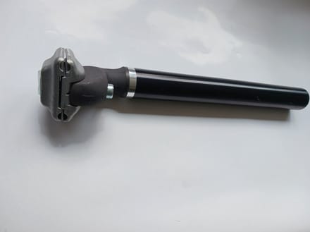 Zadelpen 30.8x300 Zwart (450gram) Italy