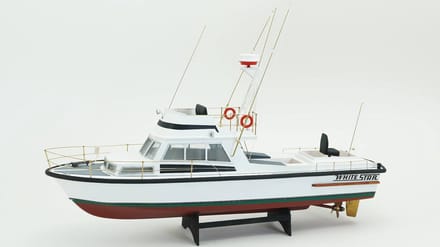 Billing Boats 570 White Star motorboot - kunststof romp