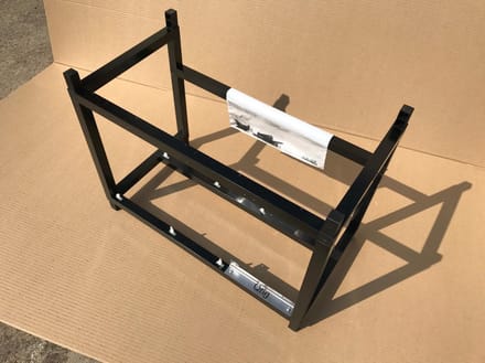 Qrig Mining rig frame small zwart 5 gpu rigframe