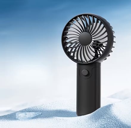 Mini Handventilator op Batterijen - Stil - Draagbare Ventilator voor Kantoor, School, Reizen & Thuis - Zwart