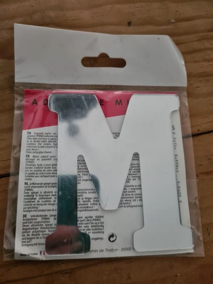 Letter M Spiegel zelfklevend Artis