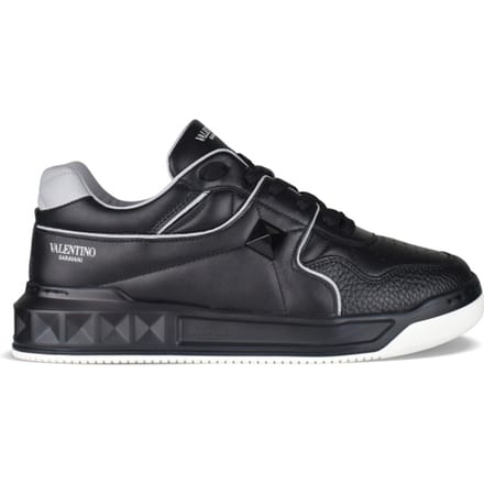 Valentino Garavani Sneakers met één stud Zwart