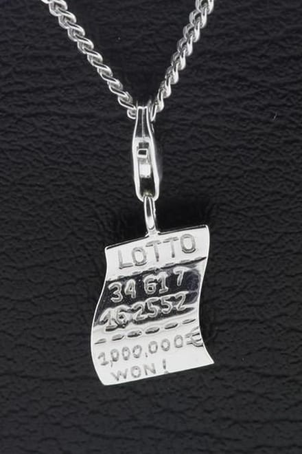 Zilveren Lotto winnend lot hanger én bedel