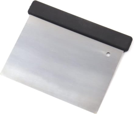 TIM® Deegsteker - Deegschraper - Deegsnijder - Zwart/Zilver - ‎13cm x 10cm x 1cm