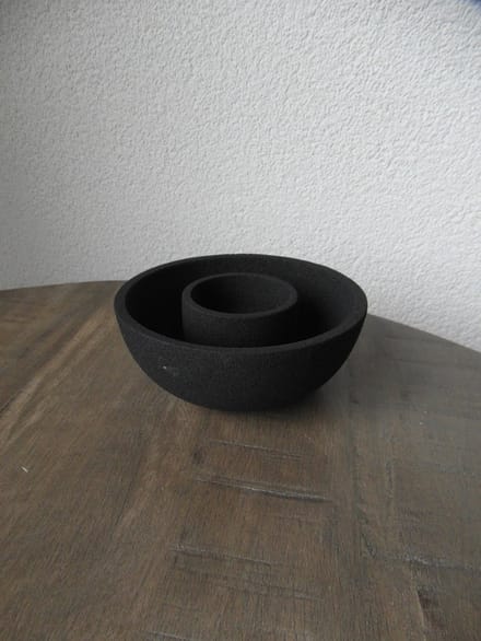 Kandelaar - Branded by - kandelaar Puck zwart - 10,5 cm rond